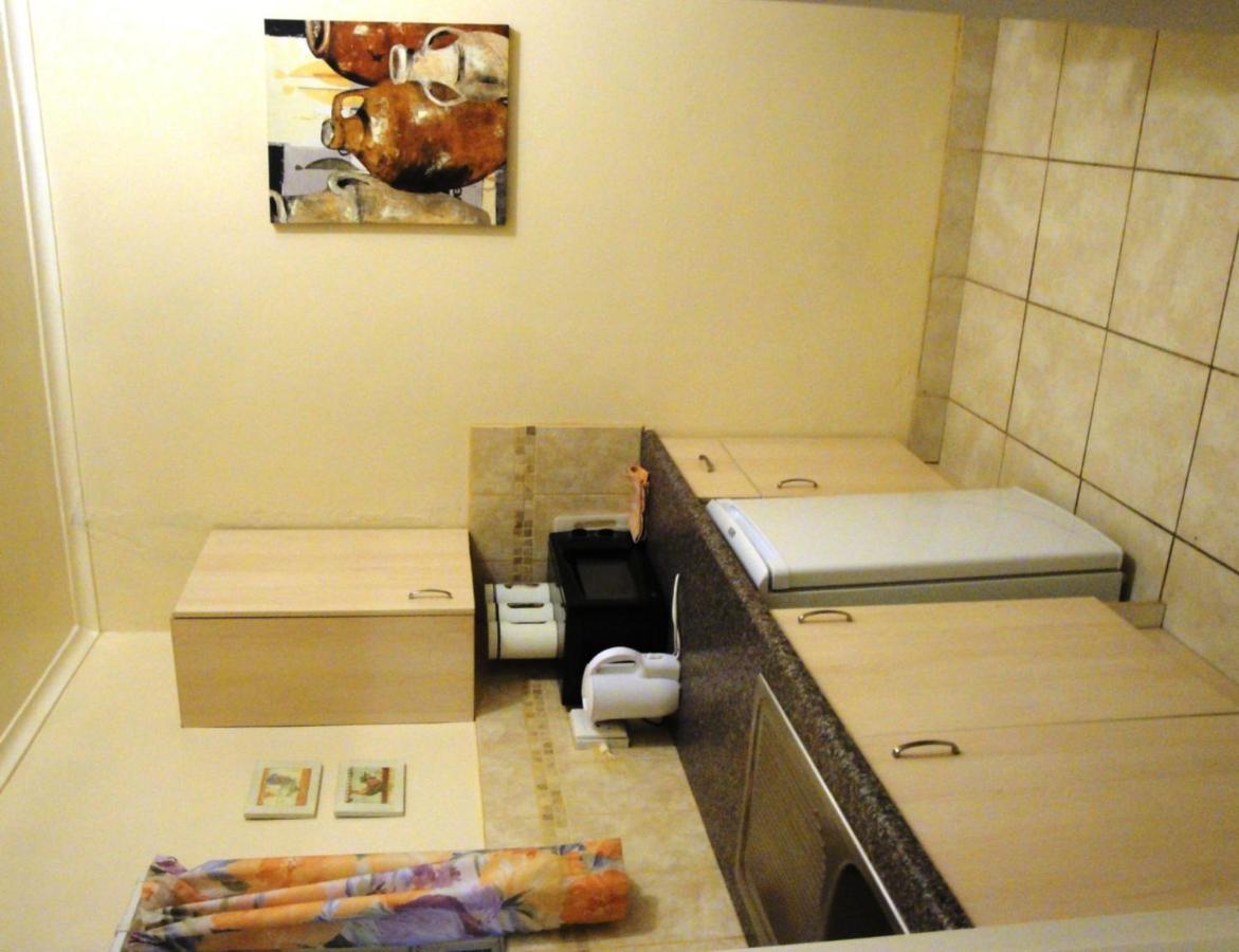 Pine Tree Lodge Midrand Extérieur photo