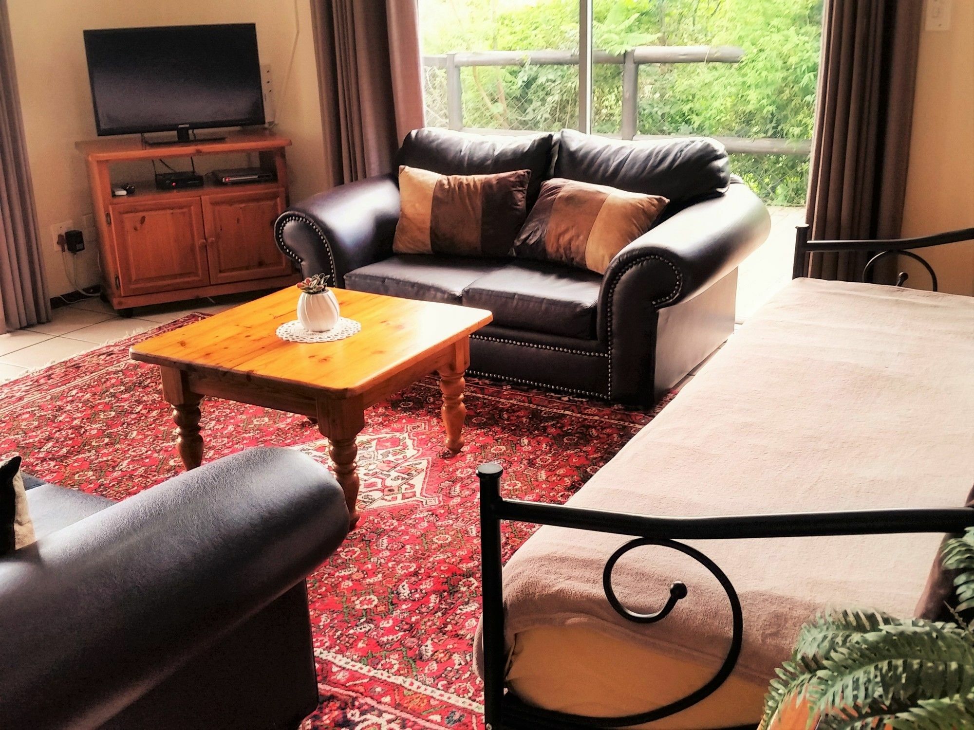 Pine Tree Lodge Midrand Extérieur photo