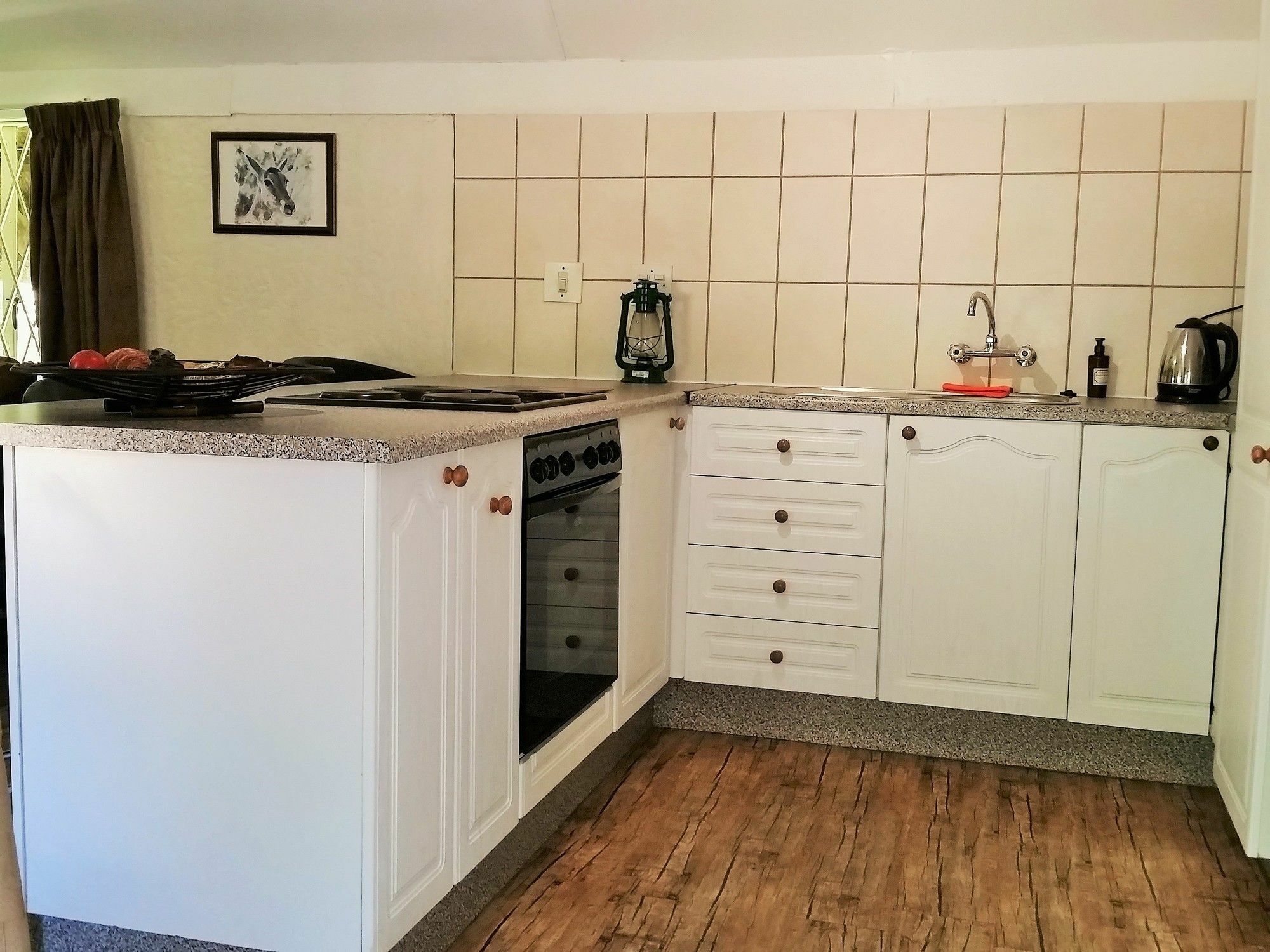 Pine Tree Lodge Midrand Extérieur photo